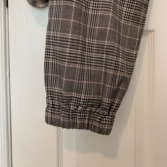 GARAGE Baggy Plaid Trousers - Picture 6 of 6